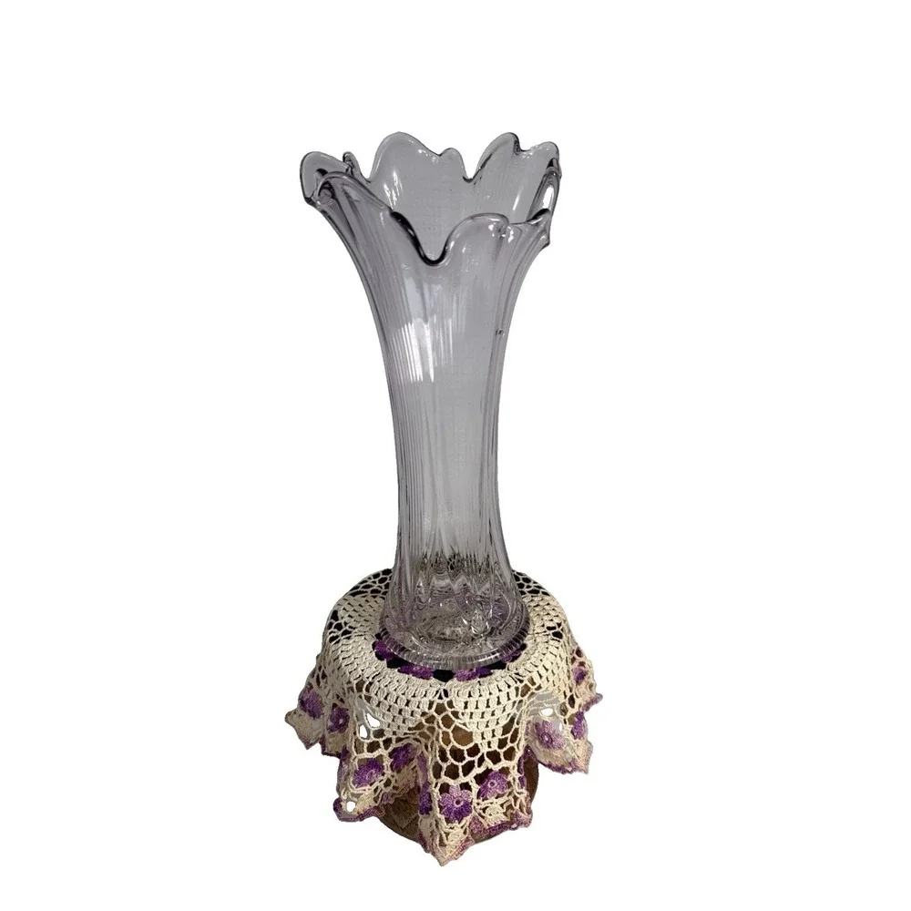 Vintage Lavender Tint Art Swung Vase 10 3/4